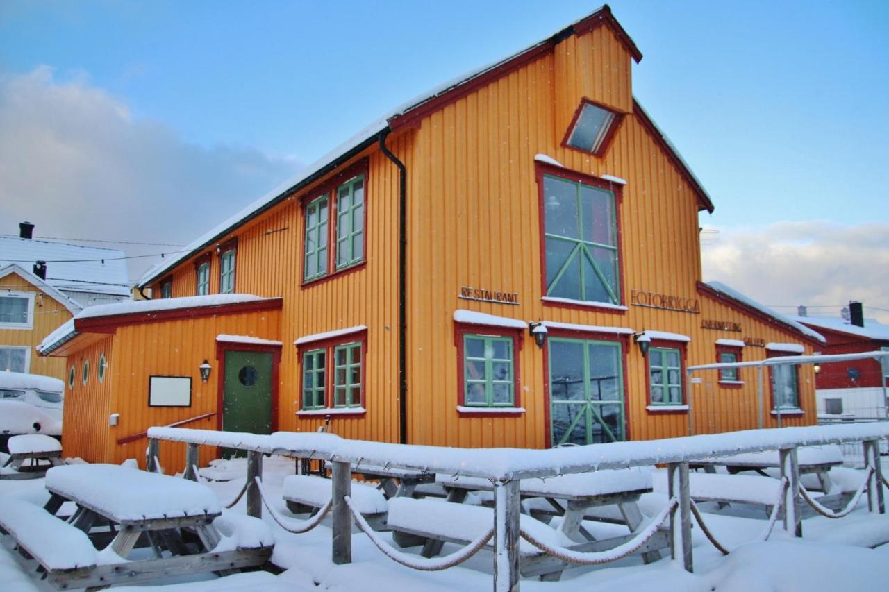 Heimbrygga Restaurant & Accommodation Skrova Exterior foto